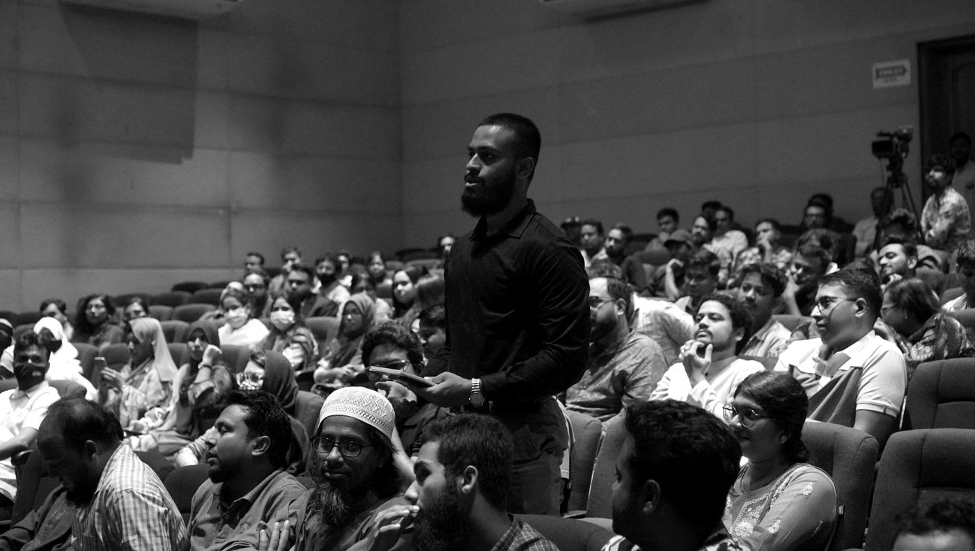 A full lecture hall during one of Khalid's live AI sessions